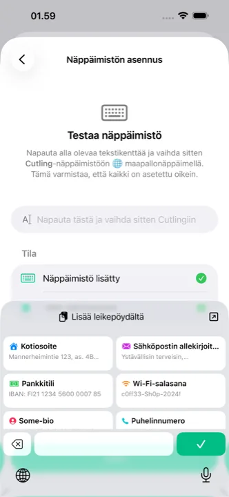 Cutling-näppäimistö auki puhelimessa, tallennetut cutlingit valmiina napautettaviksi